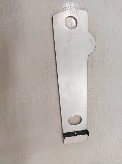 CYLINDER ARM COVER PLATE  PFAFF 335 (91-014643-91)