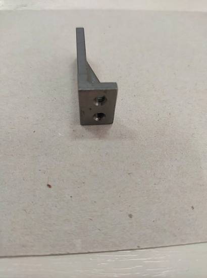 PFAFF GUIDE BRACKET (91-016407-05)
